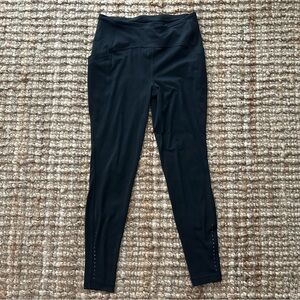 Lululemon Swift Speed High-Rise Tight 28 - has flaws